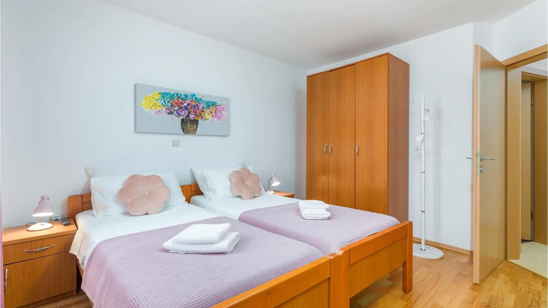 Lovely Apartment In Valbandon With Kitchen Fažana 0*,  クロアチア