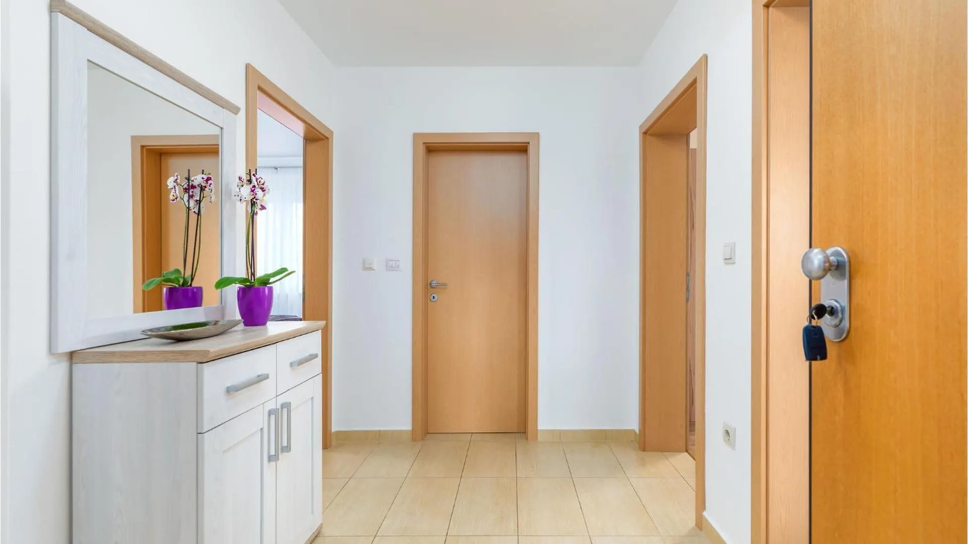 Lovely Apartment In Valbandon With Kitchen Fažana 0*,  クロアチア