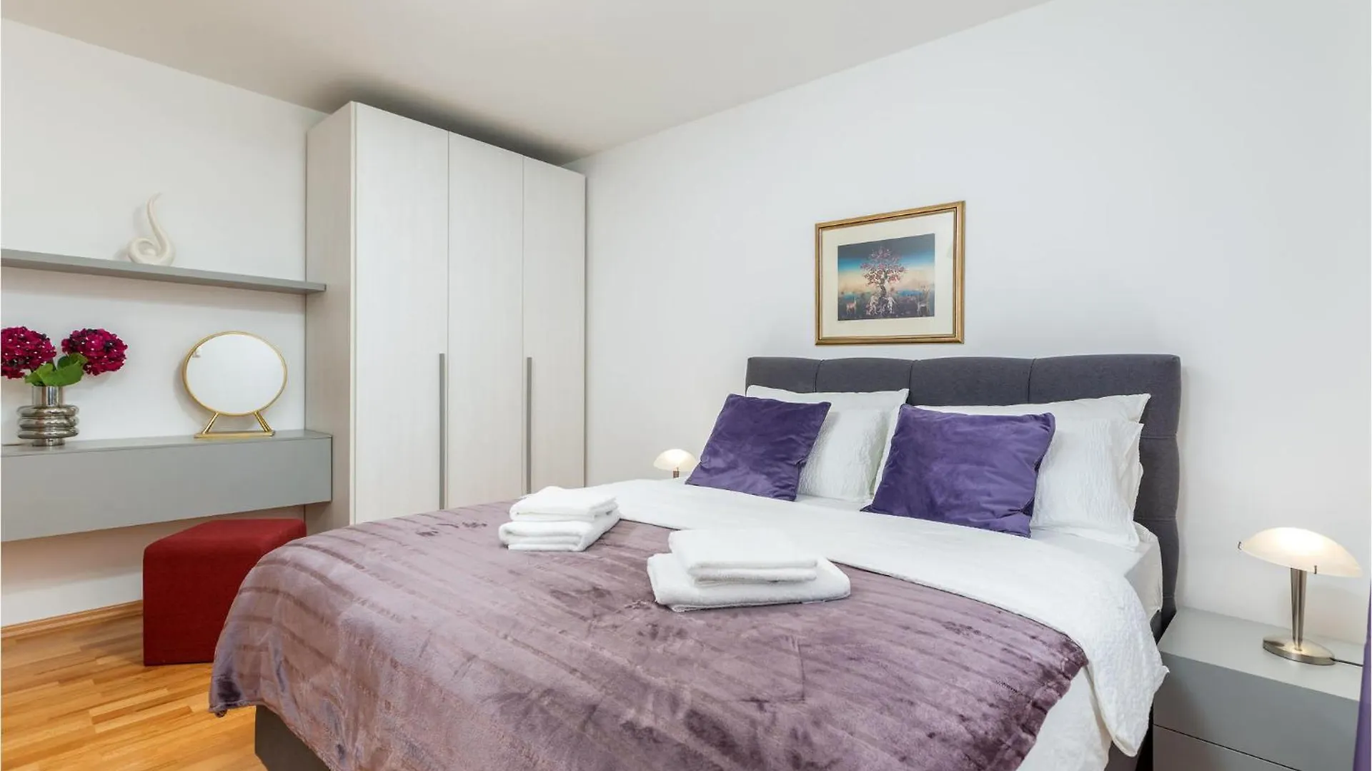 Lovely Apartment In Valbandon With Kitchen Fažana